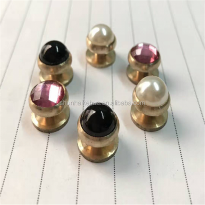 2017 Hot Sell New Design Pearl Metal Studs And Rivet For Bags